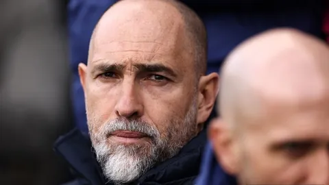 激情对决，三战全胜！独家NBA盛宴：活塞硬碰尼克斯，巅峰对决等你来战！